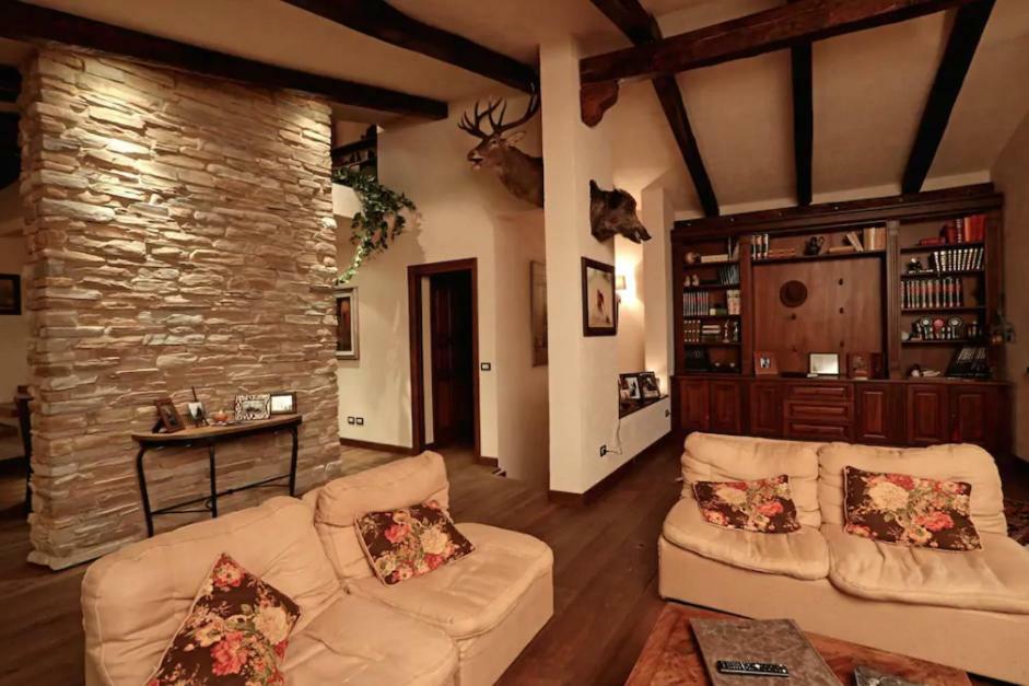Bed and Breakfast I Lari Castel Del Monte Castel Del Monte  Exterior foto