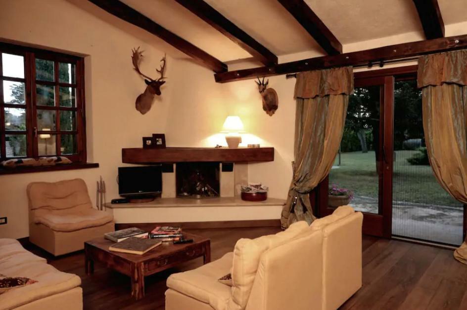 Bed and Breakfast I Lari Castel Del Monte Castel Del Monte  Exterior foto